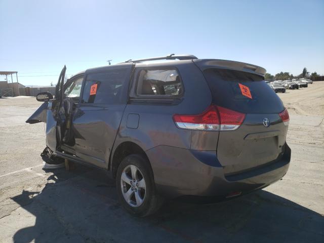 Photo 2 VIN: 5TDKK3DC9ES439100 - TOYOTA SIENNA LE 