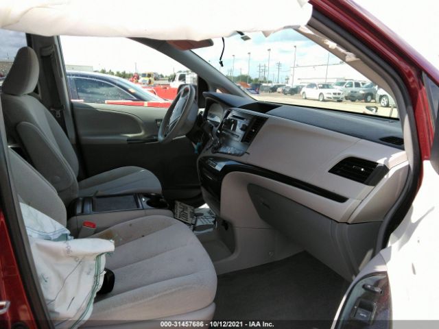 Photo 4 VIN: 5TDKK3DC9ES482237 - TOYOTA SIENNA 