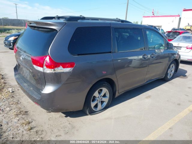 Photo 3 VIN: 5TDKK3DC9ES502373 - TOYOTA SIENNA 