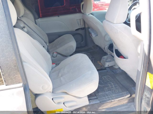 Photo 7 VIN: 5TDKK3DC9ES502373 - TOYOTA SIENNA 