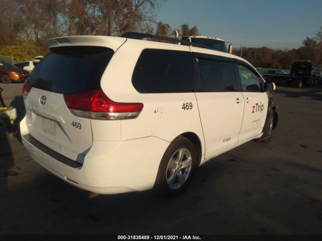 Photo 3 VIN: 5TDKK3DC9ES524437 - TOYOTA SIENNA 