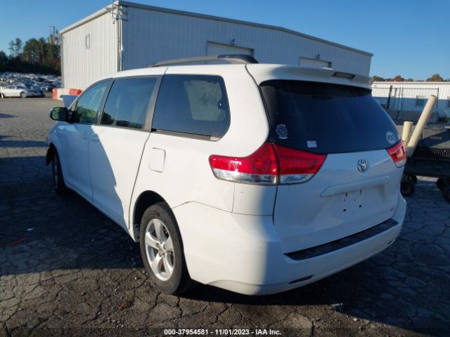 Photo 2 VIN: 5TDKK3DC9ES525300 - TOYOTA SIENNA 