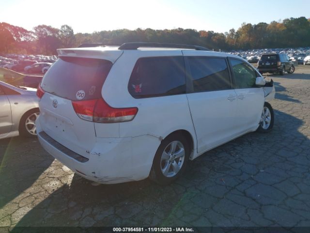 Photo 3 VIN: 5TDKK3DC9ES525300 - TOYOTA SIENNA 