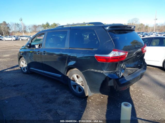 Photo 2 VIN: 5TDKK3DC9FS613054 - TOYOTA SIENNA 