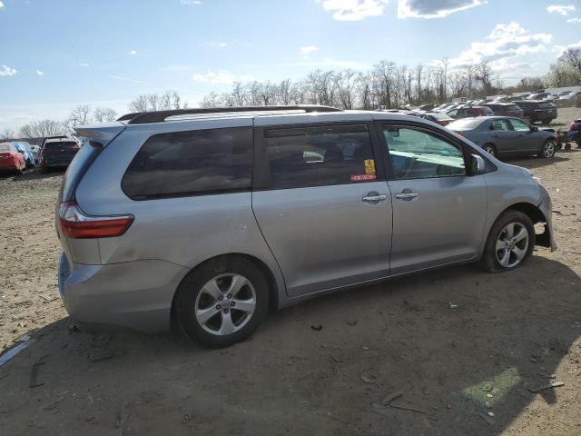 Photo 2 VIN: 5TDKK3DC9FS618366 - TOYOTA SIENNA LE 