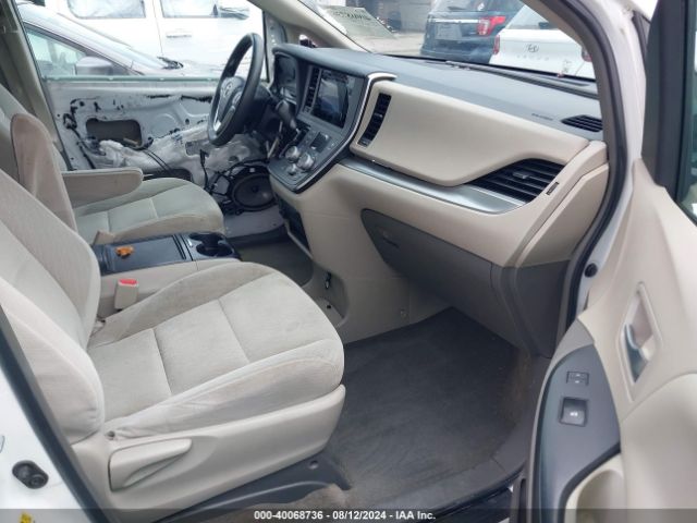 Photo 4 VIN: 5TDKK3DC9FS629688 - TOYOTA SIENNA 