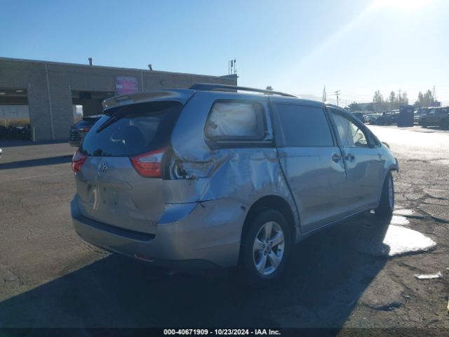 Photo 3 VIN: 5TDKK3DC9FS644997 - TOYOTA SIENNA 