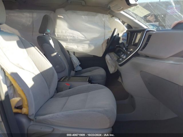 Photo 4 VIN: 5TDKK3DC9FS644997 - TOYOTA SIENNA 