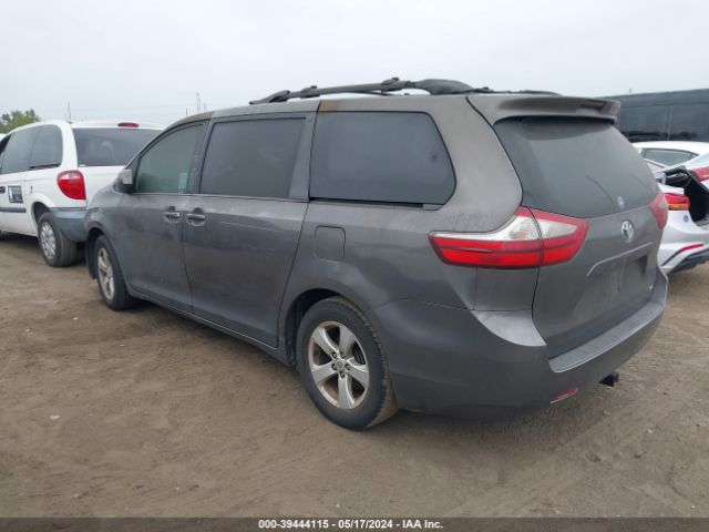 Photo 2 VIN: 5TDKK3DC9FS686635 - TOYOTA SIENNA 