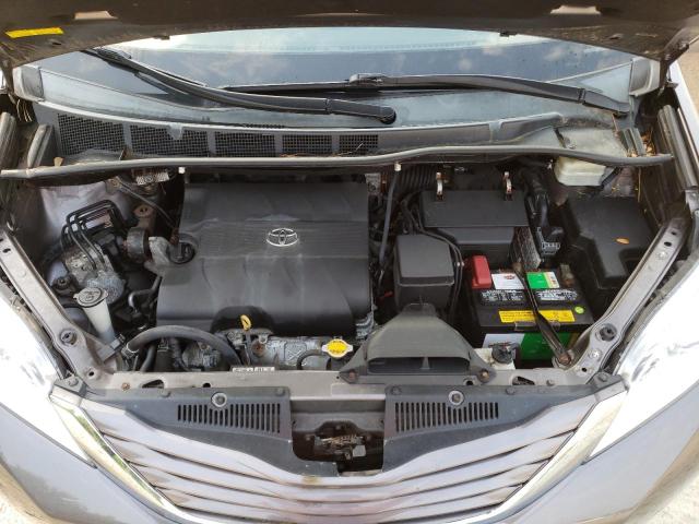 Photo 11 VIN: 5TDKK3DC9FS688076 - TOYOTA SIENNA LE 