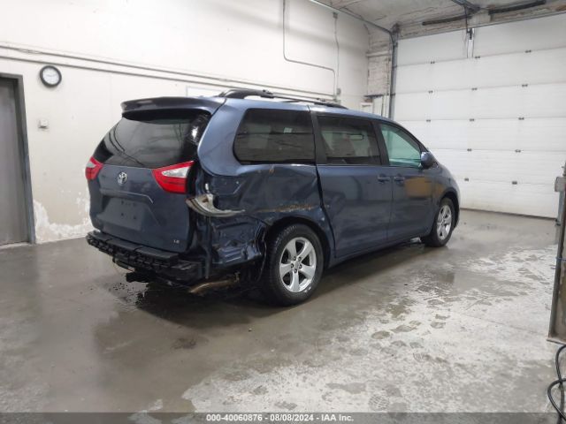 Photo 3 VIN: 5TDKK3DC9GS692677 - TOYOTA SIENNA 