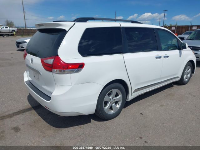 Photo 3 VIN: 5TDKK3DC9GS697023 - TOYOTA SIENNA 