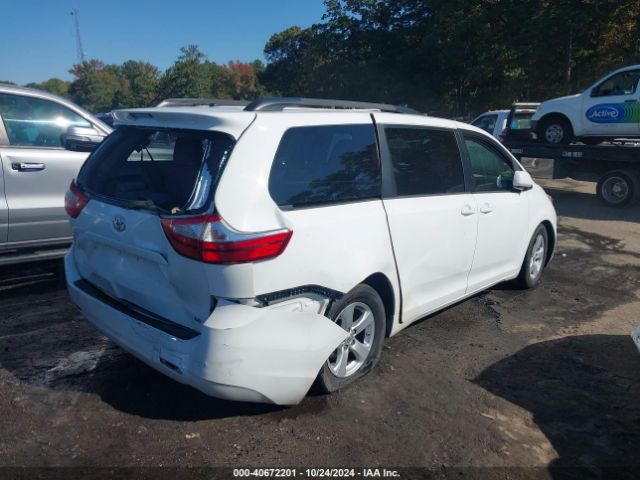 Photo 3 VIN: 5TDKK3DC9GS705766 - TOYOTA SIENNA 