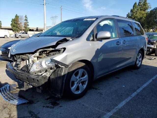 Photo 0 VIN: 5TDKK3DC9GS710692 - TOYOTA SIENNA LE 