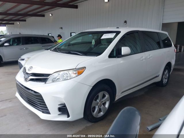 Photo 1 VIN: 5TDKK3DC9GS710790 - TOYOTA SIENNA 