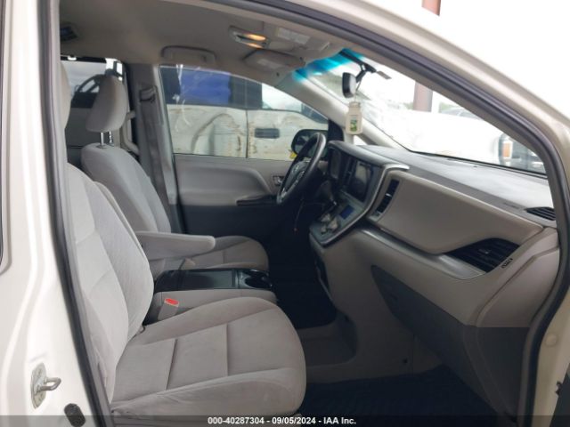 Photo 4 VIN: 5TDKK3DC9GS710790 - TOYOTA SIENNA 