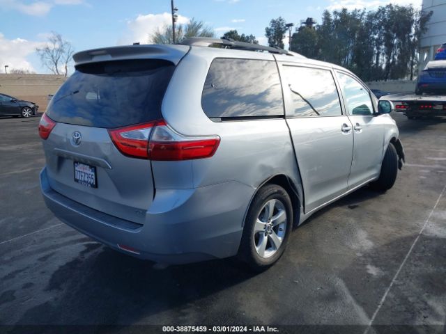 Photo 3 VIN: 5TDKK3DC9GS729503 - TOYOTA SIENNA 