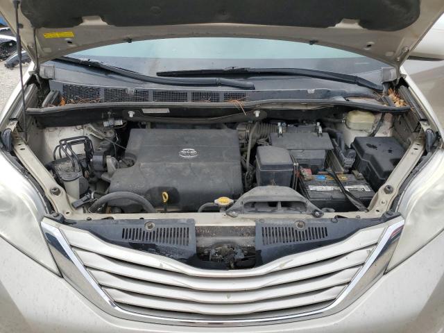 Photo 10 VIN: 5TDKK3DC9GS750559 - TOYOTA SIENNA LE 