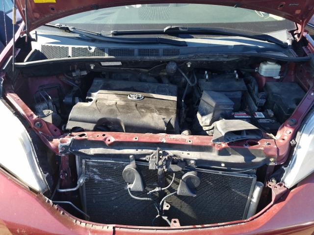 Photo 6 VIN: 5TDKK3DCXBS013119 - TOYOTA SIENNA LE 