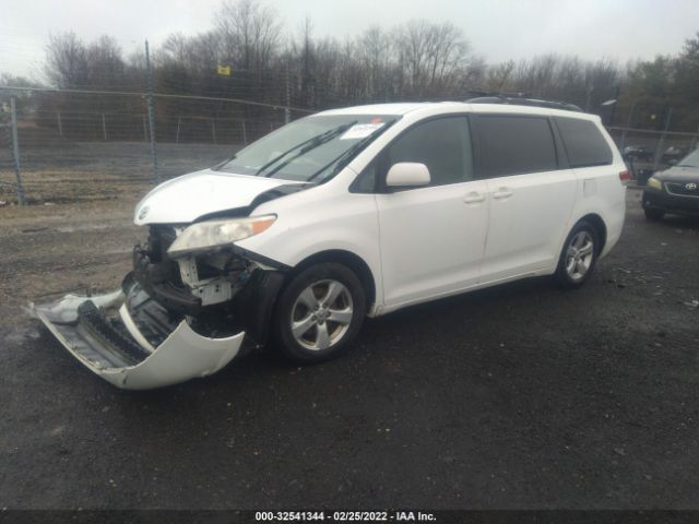 Photo 1 VIN: 5TDKK3DCXBS022953 - TOYOTA SIENNA 