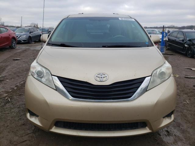 Photo 4 VIN: 5TDKK3DCXBS043852 - TOYOTA SIENNA LE 