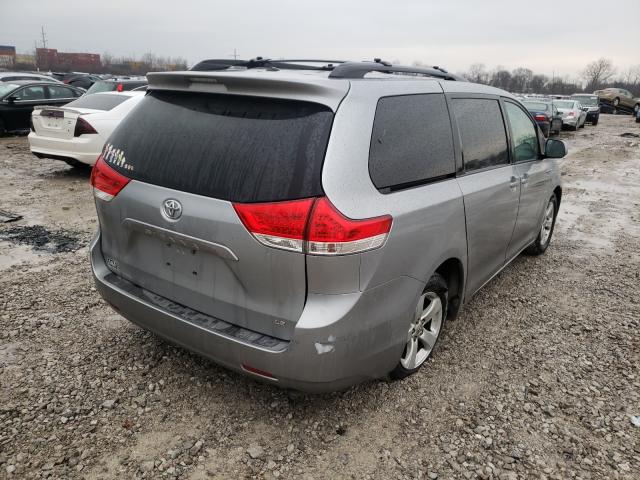 Photo 3 VIN: 5TDKK3DCXBS054978 - TOYOTA SIENNA LE 