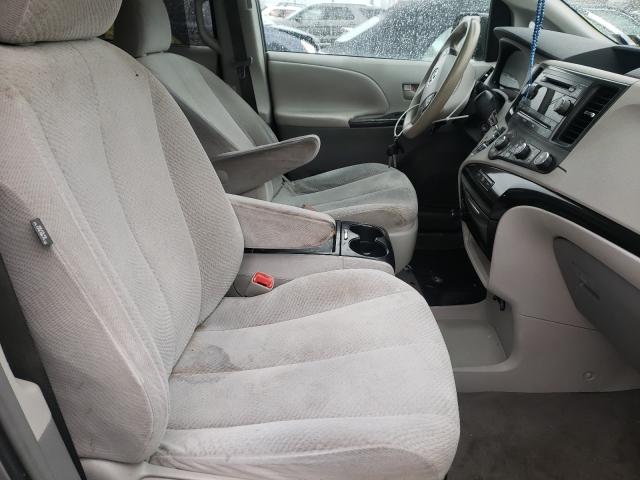 Photo 4 VIN: 5TDKK3DCXBS054978 - TOYOTA SIENNA LE 