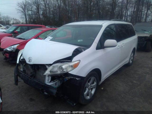 Photo 1 VIN: 5TDKK3DCXBS060800 - TOYOTA SIENNA 