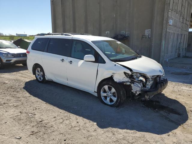 Photo 3 VIN: 5TDKK3DCXBS067942 - TOYOTA SIENNA 