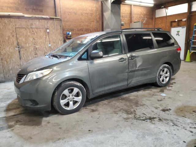 Photo 0 VIN: 5TDKK3DCXBS073367 - TOYOTA SIENNA LE 