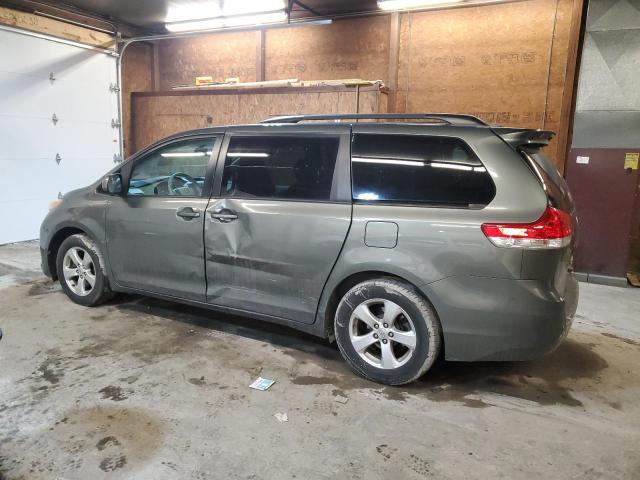 Photo 1 VIN: 5TDKK3DCXBS073367 - TOYOTA SIENNA LE 