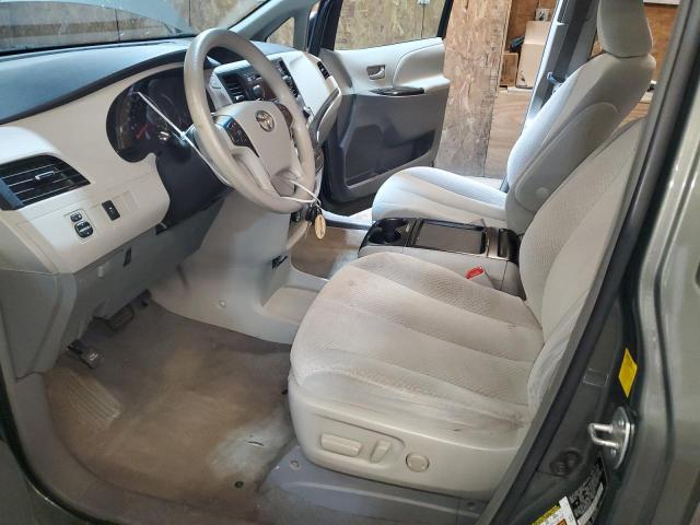 Photo 6 VIN: 5TDKK3DCXBS073367 - TOYOTA SIENNA LE 