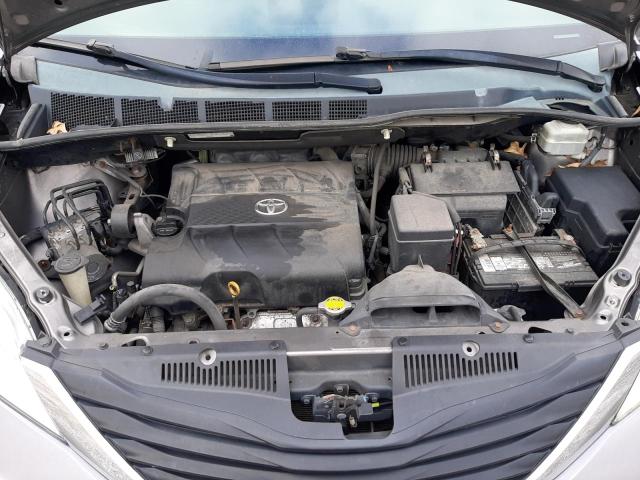 Photo 11 VIN: 5TDKK3DCXBS077984 - TOYOTA SIENNA LE 