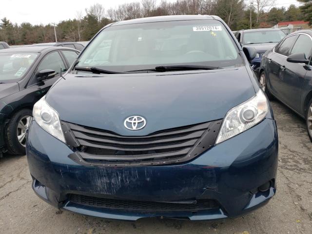 Photo 4 VIN: 5TDKK3DCXBS083770 - TOYOTA SIENNA LE 