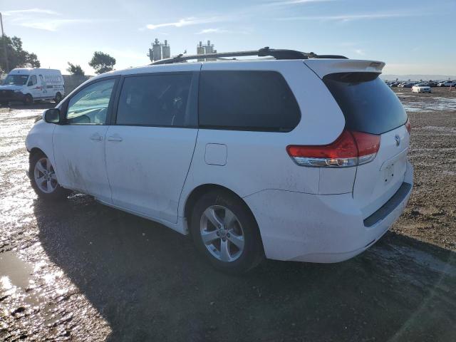 Photo 1 VIN: 5TDKK3DCXBS096650 - TOYOTA SIENNA LE 