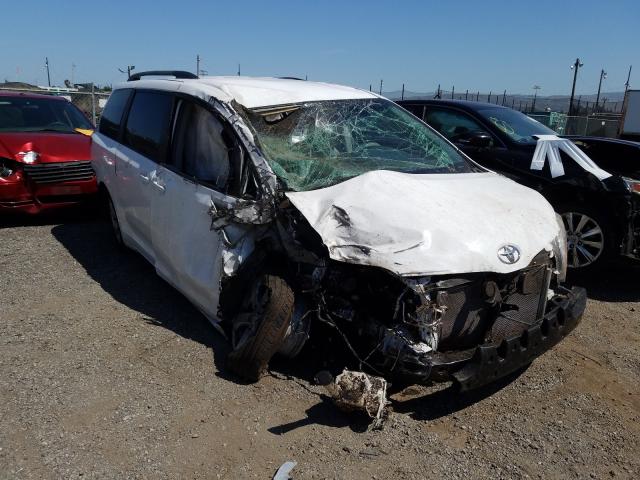 Photo 0 VIN: 5TDKK3DCXBS100776 - TOYOTA SIENNA LE 