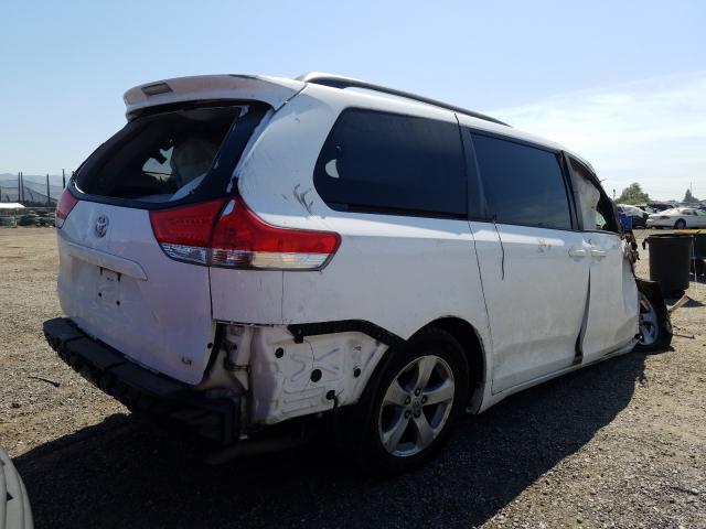 Photo 3 VIN: 5TDKK3DCXBS100776 - TOYOTA SIENNA LE 