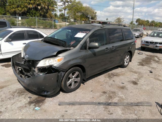 Photo 1 VIN: 5TDKK3DCXBS102074 - TOYOTA SIENNA 