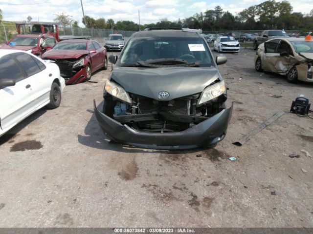 Photo 5 VIN: 5TDKK3DCXBS102074 - TOYOTA SIENNA 