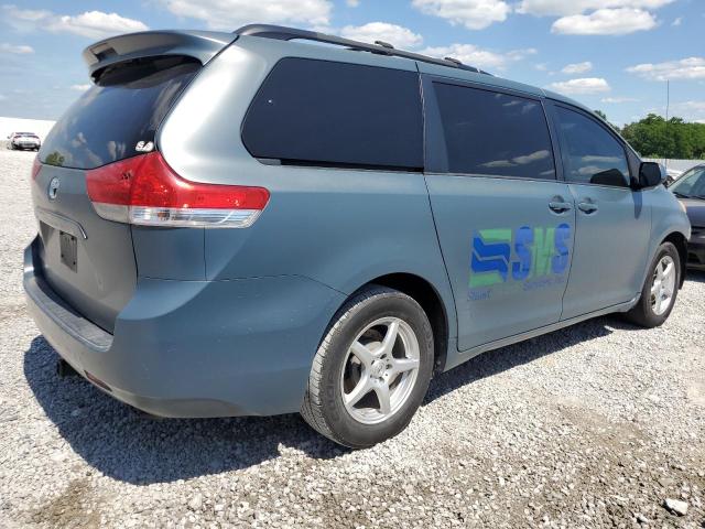 Photo 2 VIN: 5TDKK3DCXBS126665 - TOYOTA SIENNA LE 