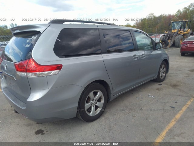 Photo 3 VIN: 5TDKK3DCXBS130974 - TOYOTA SIENNA 