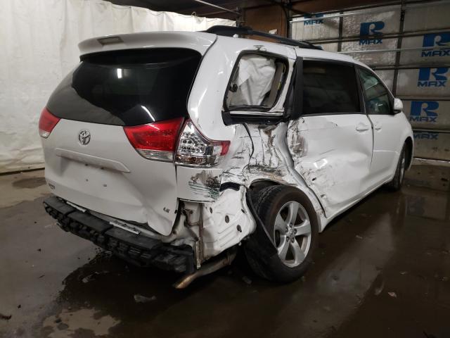 Photo 3 VIN: 5TDKK3DCXBS148388 - TOYOTA SIENNA LE 