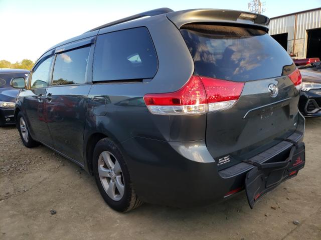 Photo 2 VIN: 5TDKK3DCXBS154918 - TOYOTA SIENNA LE 