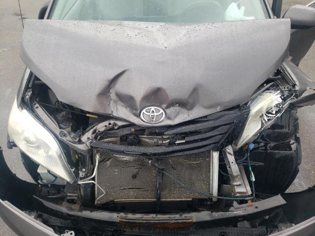 Photo 11 VIN: 5TDKK3DCXBS156751 - TOYOTA SIENNA LE 