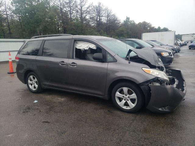 Photo 3 VIN: 5TDKK3DCXBS156751 - TOYOTA SIENNA LE 