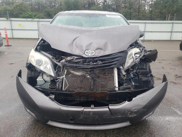 Photo 4 VIN: 5TDKK3DCXBS156751 - TOYOTA SIENNA LE 