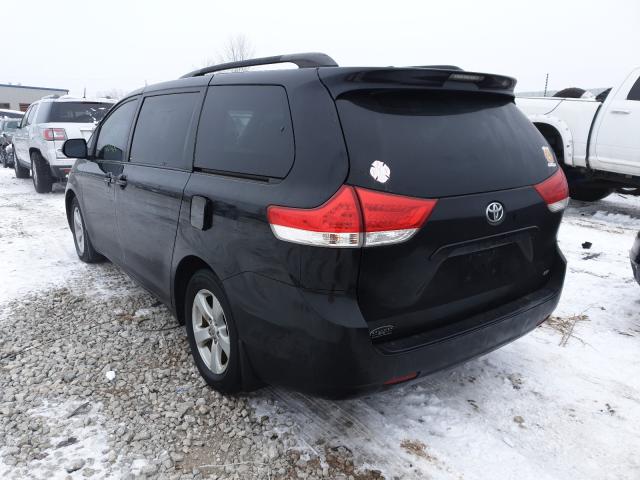 Photo 2 VIN: 5TDKK3DCXBS160170 - TOYOTA SIENNA LE 