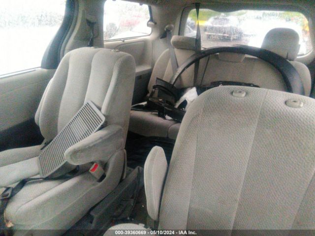 Photo 7 VIN: 5TDKK3DCXCS180386 - TOYOTA SIENNA 