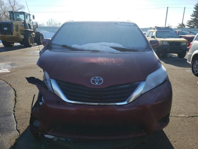 Photo 4 VIN: 5TDKK3DCXCS197138 - TOYOTA SIENNA LE 