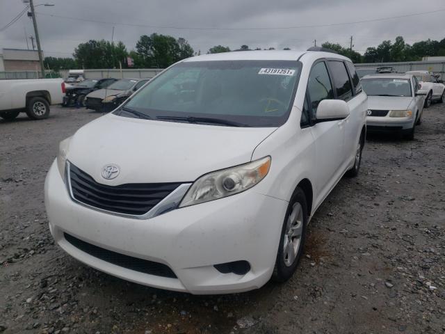 Photo 1 VIN: 5TDKK3DCXCS197592 - TOYOTA SIENNA LE 